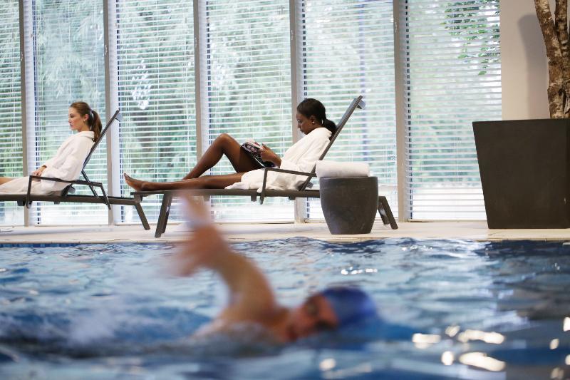 Reserve, By Warner - The Runnymede On Thames (adults Only) Эгэм